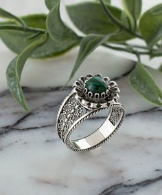 This lovely Filigree Cocktail Ring is made of 925 sterling silver and has a lovely daisy pattern. The front of the dainty ring features malachite gemstone is cabochon round cut gemstone, which lends a unique touch to this piece. This ring is appropriate for daily wear as well as special occasions such as date night or a wedding anniversary.  This product can also be used as an anniversary gift, Christmas gift, mother's day gift, thanksgiving gift (November 21-25), or birthday gift. This sterling silver ring is a great addition to your accessories collection because it is both elegant and lovely. This ring is made of high-quality sterling silver and has a green stone gemstone. It has an attractive filigree design.  It is available in sizes 5 to 12.5 with half sizes to provide a precise fit. Daisy Cocktail, Edwardian Women, Green Stone Ring, Green Stone Rings, Silver Jewelry Fashion, Daisy Pattern, Sterling Silver Filigree, Thanksgiving Gift, Filigree Design