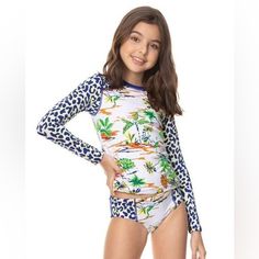 Maaji Ocean Life Moonstar Girls Rash Guard Size 6 Nwt Pretty Swimwear, Maaji Swim, Preteen Fashion, Long Sleeve Swim, Rashguard Swimsuit, Long Sleeve Rashguard, Pool Day, Kids Swimwear