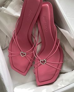 Fashion Shoes Heels, Cute Shoes Heels, Shoes Heels Classy, Jimmy Choo Heels, Heels Classy, Fancy Shoes, Girly Shoes, Shoe Inspo, Aesthetic Shoes