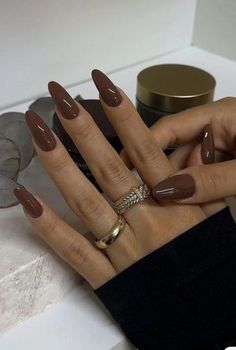 Keep scrolling for this year’s must try autumn nails that will have your nails looking chic all season long! #bridalnailideas Fall Almond Nails, Almond Shape Nails, Almond Nails Designs, Almond Acrylic Nails, Fall Nail Colors, Brown Nails, Autumn Nails, Fall Nail, Classy Nails