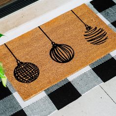 Decorations Natural Coir Doormat Doormat Painting Ideas Christmas, Doormat Painting Ideas, Coir Doormat Diy Christmas, Winter Door Mats Diy, Christmss Door Mats, Painted Rugs, Winter Doormat, Christmas Door Mat, Doormat Ideas