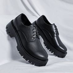 Men Italian Style Streetwear Casual Platform Thick Sole Leather Shoes Male Business Fashion Vintage Dress Wedding Leather Shoe aidase-shop Men Italian Style, Chunky Shoes Men, Chunky Sole Shoes, Ghost Fashion, Streets Of Seoul, Men Business Casual, Falling Petals, Mens Platform Shoes, Leather Wedding