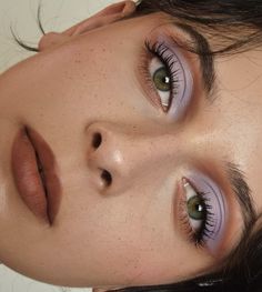 Eyeshadow Aesthetic, Wfh Space, Neutral Eyeshadow, End Of Term, Dope Makeup, Eye Makeup Art, Kiss Makeup, Makeup For Green Eyes, Study Inspiration