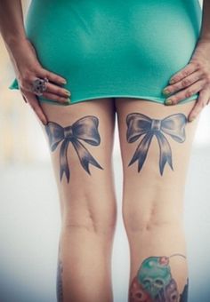 Lace Bow Tattoos, Tattoo Lace, Bow Tattoo Designs, Woman With Tattoos, Garter Tattoo, Bow Tattoo, Lace Tattoo, Different Tattoos, Girly Tattoos