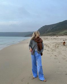 Scotland Spring Outfits, Cornwall Fashion, Cornwall Aesthetic Outfits, Irish Summer Outfits, New England Fall Aesthetic Outfits, Ireland Outfits Spring, Scandinavian Summer Style, Coastal Fall Outfits 2024, Winter Costal Granddaughter