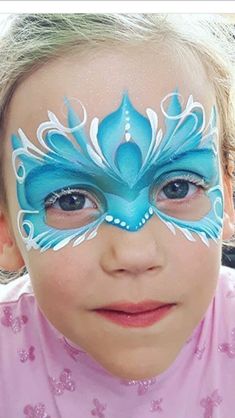 White Face Paint Ideas, Frozen Face Paint Easy, Frozen Face Painting Ideas, Frozen Face Makeup, Frozen Face Painting, Frozen Themed Face Painting, Blue And White Face Paint, Frozen Face Paint, Face Paint Ideas