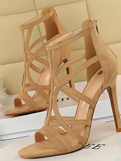 High Heel Stiefel, Gladiator Sandals Heels, High Heels Boots, Roman Sandals, Gladiator Heels, Peep Toe Sandals, Heels Boots, Heels Sandals, Heel Type