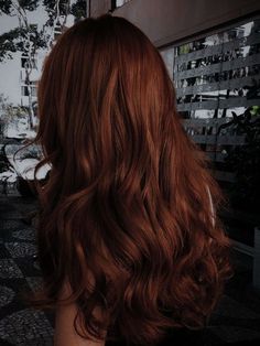 Subtle Ginger Hair, Copper Ginger Hair Color, Brownish Red Hair Color, Solid Hair Color Ideas, Deep Copper Hair Color, Deep Auburn Hair Color, Amber Hair Color, Honey Red Hair, Chocolate Auburn Hair