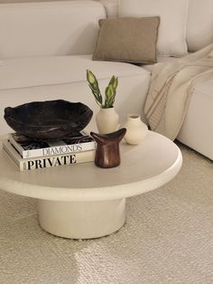 Plaster Furniture, Apt Decor, Aesthetic Apartment, Concrete Coffee Table, Coffee Room, Natural Pigments, Coffee Table Styling, White Living, Coffee Table White