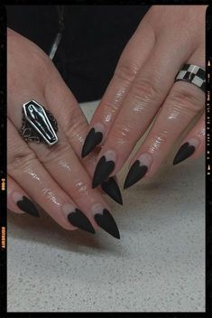 Black Heart Pointy Tips Black Hearts Nail Design, Pointy Black Nails Design, Goth Stiletto Nails Designs, Dark February Nails, Black Heart French Tip Nails, Goth Engagement Nails, Black Heart Tip Nails, Almond Acrylic Nails Heart, Valentines Day Nails Pointy