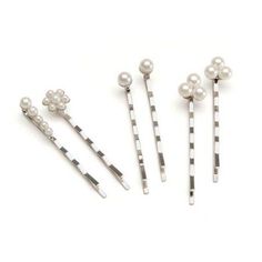 Pearl and silver bobby pins. 6 pieces per package. Size: One Size. Diy Hairclips, Pearl Bobby Pins, Silver Bobby Pins, Short Hair Accessories, Cute Diy Projects, Bobby Pin, Pearl Design, Metallic Hair, A Style