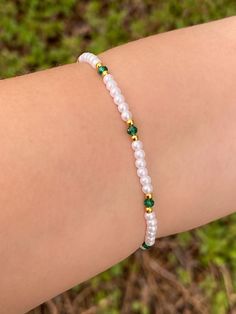 Braided Bracelet Diy, Bracelets Handmade Diy, Beaded Necklace Diy, Diy Bracelet Designs, Diy Bracelets Patterns, Beads Bracelet Design, Jewelry Accessories Ideas