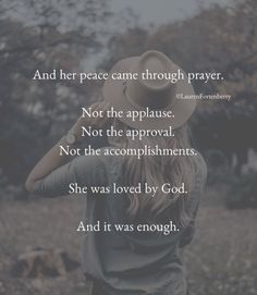 a woman wearing a cowboy hat with the words and her peace came through prayer