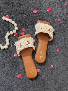 A beautiful Tan fringed  handcrafted pearl Flat sandal, perfect for summer look. Grab your perfect pair.  #indianblogger #indianwedding #highfashionfootwear #smallbusiness #fashion #partytime #heels #supportsmallbusiness #ss23collection #2023 #indianwedding #indiandesigner #footwear #fashionstyle #fashionfootwear #streetstyle #indianwedding #wedding #weddingphotography #wedding2023 #supportlocal #transparentheels #shoponline  #cristal #squaretoe Luxury Traditional Sandals For Festivals, Luxury Traditional Sandals For Festive Occasions, Luxury Traditional Party Sandals, Traditional Luxury Sandals For Festive Occasions, Luxury Traditional Sandals For Festive Season, Fancy Sandals, Indian Shoes, Transparent Heels, Summer Look