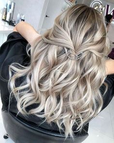 Blond Shades, Icy Blonde Balayage, Trendy We Fryzurach, Beige Tones, Hair Color Highlights, Platinum Blonde Hair