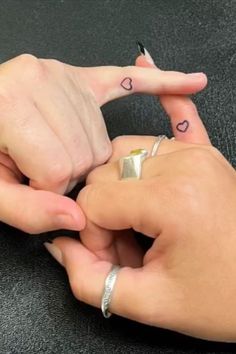 Small Couple Tattoos with Meaningful Designs Matching Tattoos For Childhood Best Friends, Forever Friend Tattoo, Sister Tattoos Pinky Promise, Pinky Tattoo Couple, Matching Tattoos For Best Friends Wrist, Pinky Promise Matching Tattoos, Pinky Promise Tattoo On Pinky, Pinky Tattoo Best Friend, Heart Pinky Tattoo