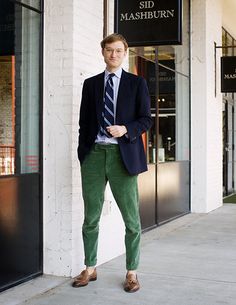 Preppy Street Style, Mens Fashion Suits Formal, Dapper Mens Fashion, Sid Mashburn, Preppy Fashion, Preppy Mens Fashion, Preppy Men, Mens Wearhouse, College Senior