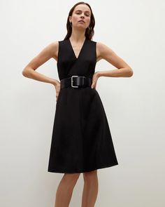 The Beebe Belt - Black | M.M.LaFleur Power Casual, Casual Sweater Dress, Work Dresses For Women, Black Dress Outfits, Belt Dress, Virtual Fashion, Loose Dress, Flared Skirt, Full Skirt