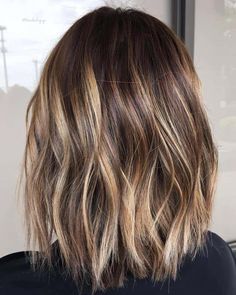 Haircut Lob, Brunette Lob, Rambut Brunette, Balayage Hairstyles, Ideas Haircut, Brown Hair Shades, Brown Hair With Blonde Highlights, Medium Long Hair