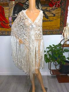 Excellent condition. The macrame and fringe are spotless, intact and absolutely incredible. Across top edge: 57" Top edge to center point: 38" Fringe length: 12" Long Fringes, Ivory Silk, Shawls And Wraps, Hand Knotted, 1960s, Shawl, Macrame, Ribbon, Scarf Accessory