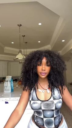 #sza #womenswear #womensstyle #fashion #fits #fitinspo #fashionable #hair #hairstyles #ootd Sza Hairstyles Curly, Sza Hairstyles, Sza Hair, New Year Hairstyle, Afro Wig, Hair Scarf Styles, All Hairstyles