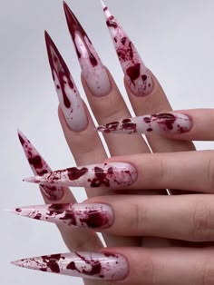 24 piezas Uñas de estilete largo con patrón retro que imita sangre, estilo europeo y americano, adecuado para fiestas y festivales, incluye 1 pieza de pegamento Jelly y 1 pieza de lima de uñas Multicolor     Color combinado Uñas Hechas A Mano   Nail,Hand & Foot Care, size features are:Bust: ,Length: ,Sleeve Length: Stiletto Blood Nails, Steletoes Nails Halloween, Halloween Nail Designs Stiletto Long, Halloween Nails Long Stiletto, Stilleto Halloween Acrylic Nails, Halloween Nails Stiletto Scary, Halloween Stilleto Nail Designs, Blood Nails Design, Halloween Stilleto Nails