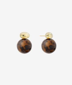 Alice Tortoise Earring Chic Tortoiseshell Jewelry For Gifts, Tortoiseshell Round Earrings For Gift, Tortoise Shell Earrings, Round Tortoiseshell Earrings For Gift, Elegant Tortoiseshell Drop Earrings, Tortoise Design, Diamond Cuff Bracelet, Everyday Bracelet, Pearl Earring