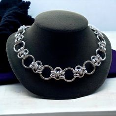 Thick Choker Necklace, Thick Choker, Chainmaille Jewelry Patterns, Aluminum Wire Jewelry, Chainmaille Jewelry, Thick Necklace, Goth Choker, Choker Handmade, Bullet Necklace