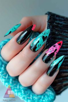 Sizzling Summer Nail Designs: Trends and Tips for 2024 75 Trendy Nails Ideas Summer, Summer Goth Nails Short, Punk Summer Nails, Punk Nail Designs, Black Summer Nails, Nail Designs Trends, Holloween Nails, Witchy Nails, Summer Nail Designs