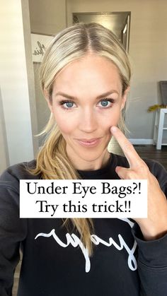 How To Get Bags Out From Under Your Eyes, Pink Powder Under Eyes, Hide Bags Under Eyes Make Up, Concealer For Under Eye Bags, Dark Sunken Under Eyes, Make Up For Bags Under Eyes, Makeup For Bags Under Eyes, Makeup For Puffy Under Eyes, How To Make Your Eyes Look Brighter