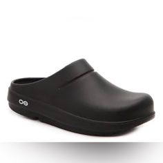 Ofos Clog Black Unisex Oocloog Like New Condition Little Wear M6 W8 Eu 39 Clogs, Oofos Shoes, Mule Clogs, Mules Shoes, Slip Ons, Loafer Shoes, Men's Shoes, Loafers, Like New