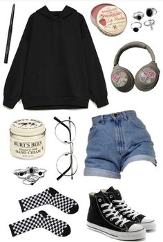 How To Dress Cute For School, Movie Theatre Outfits Casual, The Outsiders Inspired Outfits, Dark Clothing Aesthetic, Dark Feminine Outfits Summer, Emo Summer Outfits, Cute Easy Outfits, Bisexual Fashion, Outfits Rock