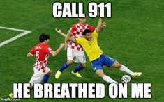 Fifa Funny, Funny Soccer Pictures, Sports Joke, Football Jokes, Funny Soccer Videos, Funny Sports Pictures