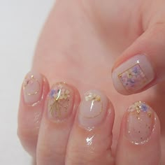 Neutral Flowers, Korean Nail Art, Minimalist Nail Art, Summer Nail Art, Bridal Nails