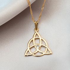 Triquetra Jewelry, Irish Necklace, Triquetra Necklace, Triquetra Pendant, Three Faces, Celtic Knot Jewelry, Celtic Knot Necklace, Celtic Goddess, Celtic Trinity Knot