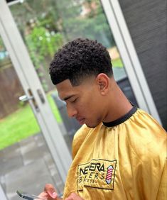 Jude Bellingham Hairstyle, Boys Haircut Taper Fade, Mid Taper Black Men, Low Taper Fade Haircut Black Men, Low Fade Black Men, Mid Taper Fade Haircut Black, Black Men Fade Haircut, Mid Taper Fade Haircut Black Men, Jude Bellingham Haircut