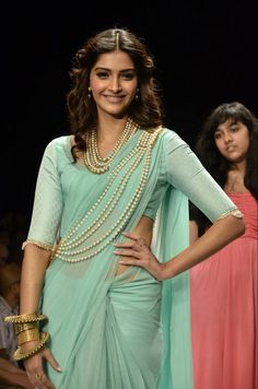 pearls Sonam Kapoor Fashion, Blue Saree, Indian Couture, Pretty Blouses, Sonam Kapoor, Indian Designer Outfits, Saree Look, Desi Fashion, Bollywood Celebrities