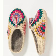 Nwt, Anthropologie X French Knot Granny Square Crochet Slippers- In Cream With Bright Pink, Green & Blue. Wool Upper, Wool & Felt Insole, Leather Sole. Sandal Rajut, Granny Square Slippers, Humble Design, Crochet Slipper, Tiny Crochet, Knit Hats, Square Crochet, French Knot, Slippers Cozy