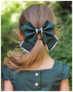 Lilou Vintage Bow Pattern | PDF Pattern | sewing course | Frocks & Frolics Sewing Pattern For Beginners, Sewing Courses, Vintage Toddler, Pattern Sewing, Bow Pattern, Girl Pattern, Girls Bows, Crafts For Teens, Learn To Sew