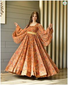 Frock Long Design, Frock Ideas For Women Pakistani, Frocks For Women Design, Eid Dress Designs Ideas, Frock Design Ideas, Long Frocks Designs, Simple Long Dress, डिजाइनर कपड़े, Long Frock Designs