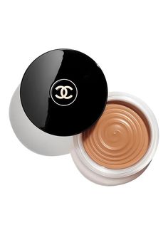 Chanel Moisturizer, Chanel Brushes, Chanel Foundation, Chanel Fragrance, Chanel Les Beiges, Fall Nail Trends, Fall Makeup Looks, Kabuki Brush, Chanel Perfume