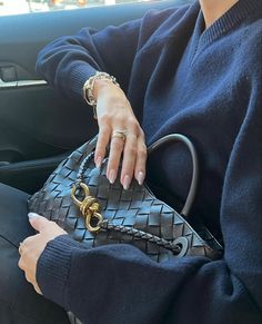 Bottega Shoulder Bag, Bottega Bag Aesthetic, Small Andiamo Bag, Botega Bag Outfit, Bottega Veneta Bag Andiamo, New Bottega Bag, Bottega Andiamo Bag Outfit, Andiamo Bag Outfit, Bottega Veneta Andiamo Bag