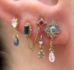 Earring Inspo, Body Jewelry Piercing, Dope Jewelry, Funky Jewelry, Jewelry Lookbook, Girly Jewelry, Jewelry Inspo, Dream Jewelry, Pretty Jewellery