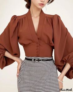 OliviaMark - Palace Lantern Sleeve Slim Fit Camisa de vestir de manga larga - Ling Shirt Satin Bluse, Long Sleeve Fitted Dress, Button Shirts, Slim Fit Dress Shirts, Puff Long Sleeves, Retro Mode, Slim Fit Dresses, Puff Sleeve Blouse, Crop Top Blouse