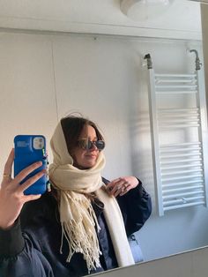 Scarf With Sunglasses, Sweatshirt Scarf Outfit, Scarves Aesthetic Winter, Head Scarf Aesthetic Outfit, Outfits With Scarf On Head, Head Scarf Styles Winter, Head Scarf Cold Weather, Head Scarf Fall Outfit, Winter Head Scarf Style