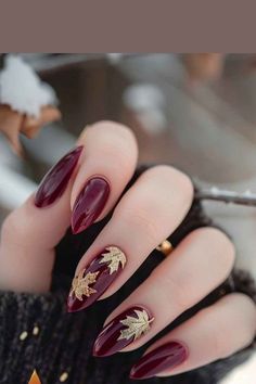 Nail Art Designs Green Colour, Elegant Burgundy Nails, Burgundy And Green Nails, Nail Shades, Simple Fall Nails, Autumn Nail, September Nails, November Nails, Spooky Art