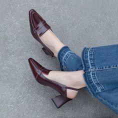 French Shoes Aesthetic, Square Toe Shoe, Pointed Toe Heels Outfit, Loafers Heels, Pointed Shoes, Heel Loafers