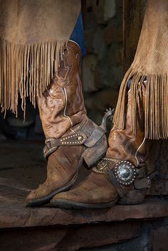 . Jonny Dville, Cole Cassidy, Nice Boots, Cowboy Pictures, Western Artwork, Double Rl, Into The West