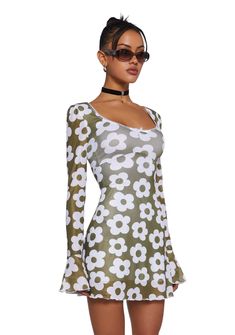 Your OOTD will go viral with this mini dress that has a stretchy mesh construction, is fully lined, has an all over daisy print, a scoop neckline, long sleeves with flared cuffs, a decorative bow on the front, and a lettuce trim. Dolls Kill Outfits, Decorative Bows, 90s Dress, Daisy Print, Printed Mini Dress, Y2k Fashion, Dolls Kill, Tank Dress, Scoop Neckline