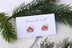 Handmade christmas  earrings made from polymer clay. They are very cute and festive, perfect as an original christmas gift.  Height: 1.5 cm ( 0.6 inches ) P R O D U C T I N F O Earrings are lightweight and comfortable to wear. Every little detail is slowly made by hand. The studs are made out of stainless steel, so they are hypoallergenic. Colors can vary a little bit from pair to pair ( because every piece is handmade ). Each pair is completely unique. C A R E I N S T R U C TT I O N S I don't r Christmas Sweater Clay Earrings, Polymer Clay Christmas Earrings Gingerbread Man, Polymer Chirstmas Earrings, Polymer Clay Gingerbread Man Earrings, Christmas Stud Earrings Polymer Clay, Clay Earrings Christmas, House Earrings, Poinsettia Earrings, Bee Studs